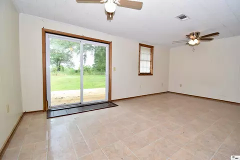 Living - 929 Highway 145, Choudrant, LA 71227 photo 5 of 6