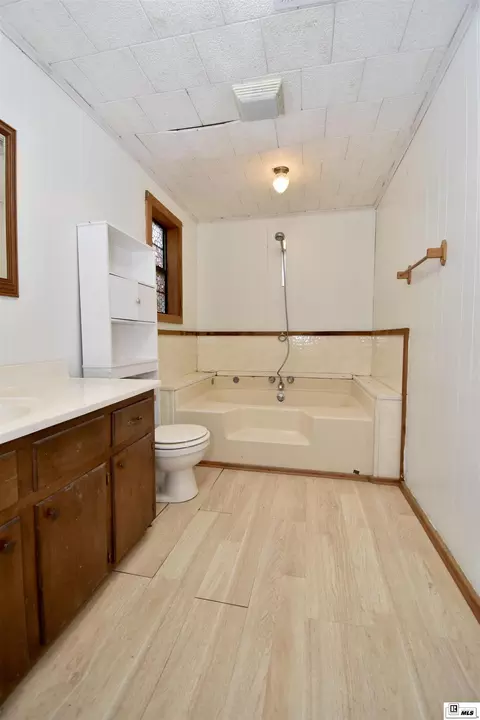 Bath - 929 Highway 145, Choudrant, LA 71227 photo 2 of 2