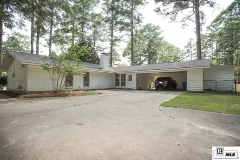 Exterior - 3100 Lakeview Pl, Ruston, LA 71270 photo 3 of 5