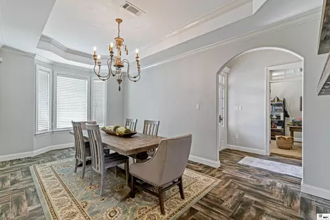Dining - 200 Maison Dr, Monroe, LA 71203 photo 2 of 3