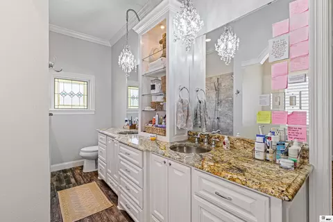 Bath - 200 Maison Dr, Monroe, LA 71203 photo 3 of 7