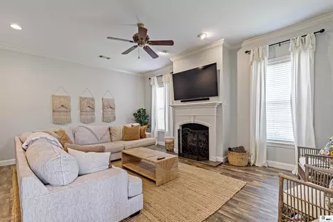 Living - 200 Maison Dr, Monroe, LA 71203 photo 3 of 3