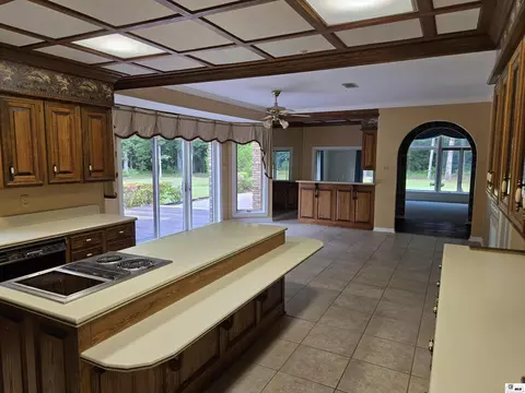 Kitchen - 7634 Ezell Rd, Bastrop, LA 71220 photo 2 of 3
