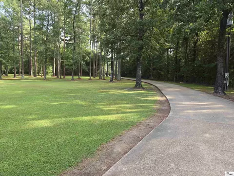 Exterior - 7634 Ezell Rd, Bastrop, LA 71220 photo 9 of 10