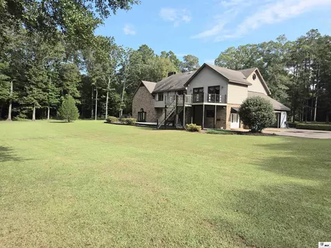 Exterior - 7634 Ezell Rd, Bastrop, LA 71220 photo 3 of 10