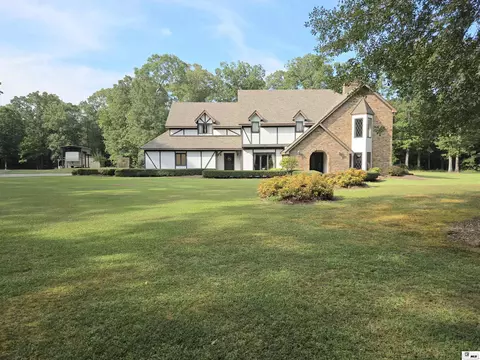 Exterior - 7634 Ezell Rd, Bastrop, LA 71220 photo 2 of 10