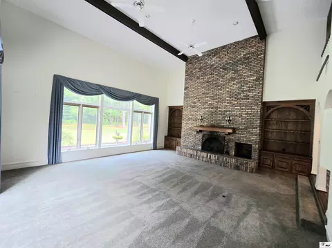 Living - 7634 Ezell Rd, Bastrop, LA 71220 photo 3 of 4