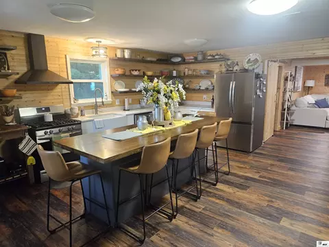 Kitchen - 696 Harmon Loop, Homer, LA 71040 photo 2 of 3