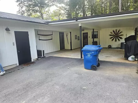 Exterior - 696 Harmon Loop, Homer, LA 71040 photo 3 of 5