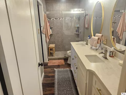 Bath - 696 Harmon Loop, Homer, LA 71040 photo 2 of 2