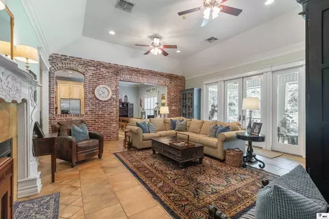 Living - 448 Loblolly Ln, Choudrant, LA 71227 photo 5 of 7