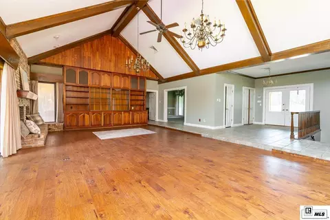 Living - 294 Moody Rd, Ruston, LA 71270 photo 2 of 4