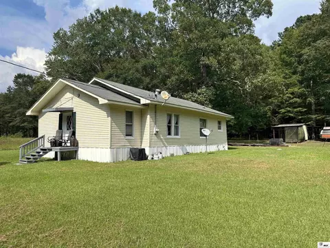 200 Roselawn Dr, Marion, LA 71260