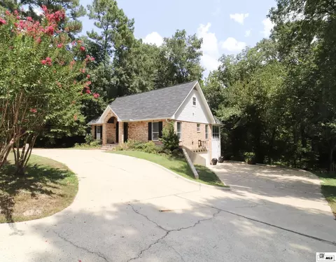 Exterior - 901 Pennington Ln, Ruston, LA 71270 photo 3 of 6