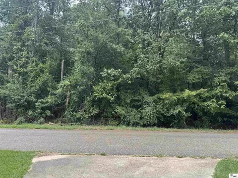 606 Elmhurst Dr, Bastrop, LA 71220