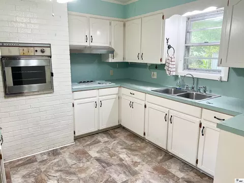 Kitchen - 1014 E Highway 80, Calhoun, LA 71225 photo 3 of 3