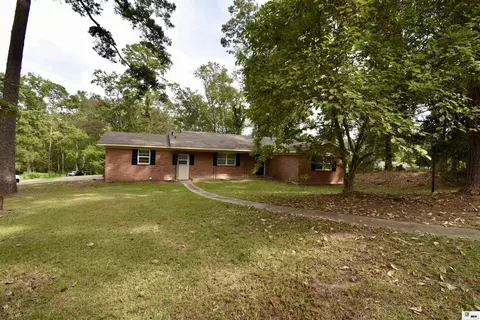 901 Dogwood St, Ruston, LA 71270