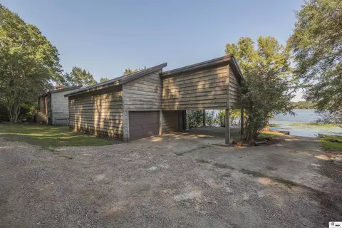 161 Donna Dr, Farmerville, LA 71241