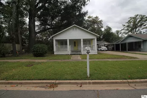 211 N Odom St, Bastrop, LA 71220
