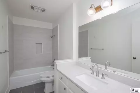 Bath - 3105 W Deborah Dr, Monroe, LA 71201 photo 1 of 2