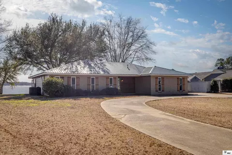1589 Terral Island Dr, Farmerville, LA 71241