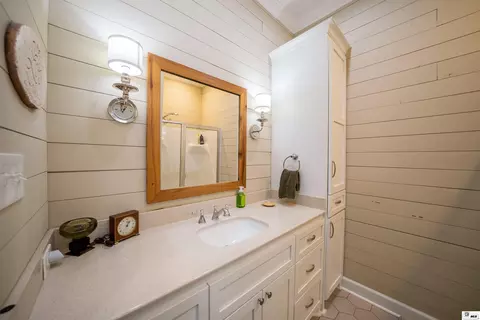 Bath - 641 Goodgoin Rd, Ruston, LA 71270 photo 4 of 8
