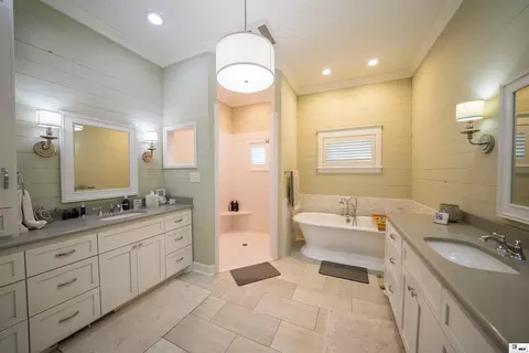 Bath - 641 Goodgoin Rd, Ruston, LA 71270 photo 1 of 8