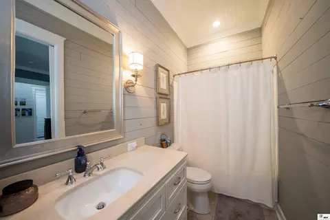 Bath - 641 Goodgoin Rd, Ruston, LA 71270 photo 6 of 8