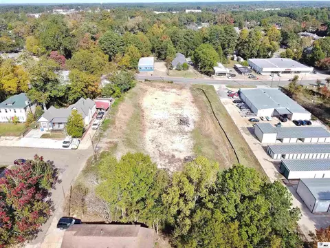300 E Georgia Ave, Ruston, LA 71270 photo 4