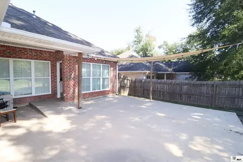 Exterior - 165 Markia Dr, Ruston, LA 71270 photo 2 of 4