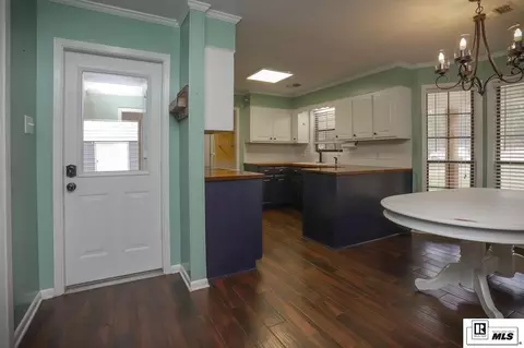 Entry Way - 145 Woodshire Ln, Ruston, LA 71270 photo 1 of 2