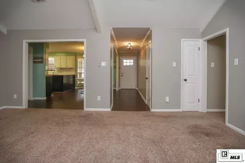 Entry Way - 145 Woodshire Ln, Ruston, LA 71270 photo 2 of 2