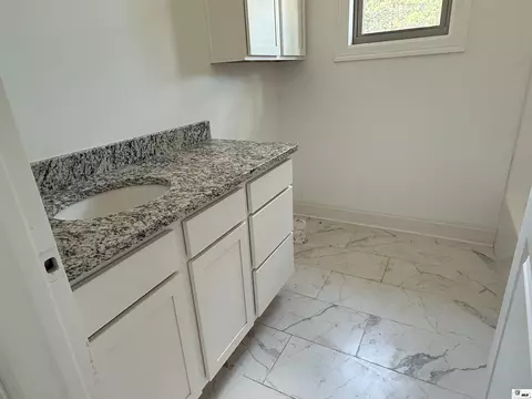 Bath - 135 Lovemore Dr, Ruston, LA 71270 photo 8 of 9