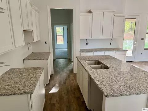 Kitchen - 135 Lovemore Dr, Ruston, LA 71270 photo 3 of 4