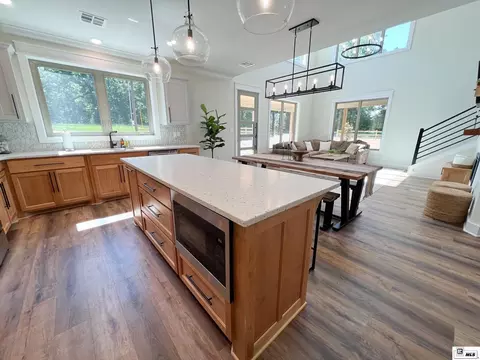 Kitchen - 656 Brownlee Rd, Calhoun, LA 71225 photo 3 of 3