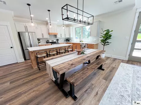 Dining - 656 Brownlee Rd, Calhoun, LA 71225 photo 1 of 1