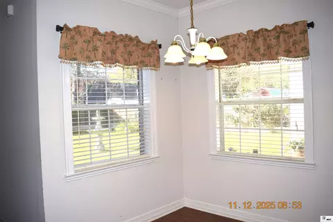 Dining - 609 Neptune Dr, Bastrop, LA 71220 photo 1 of 2
