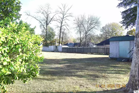 Exterior - 609 Neptune Dr, Bastrop, LA 71220 photo 9 of 10