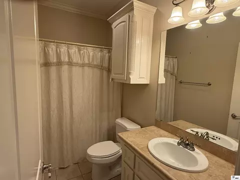 Bath - 1709 Rampart Dr, Ruston, LA 71270 photo 1 of 5