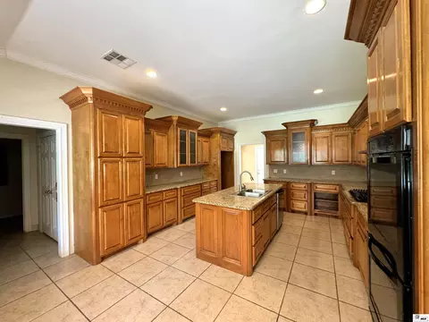 Kitchen - 913 Fortune Dr, Monroe, LA 71203 photo 2 of 4