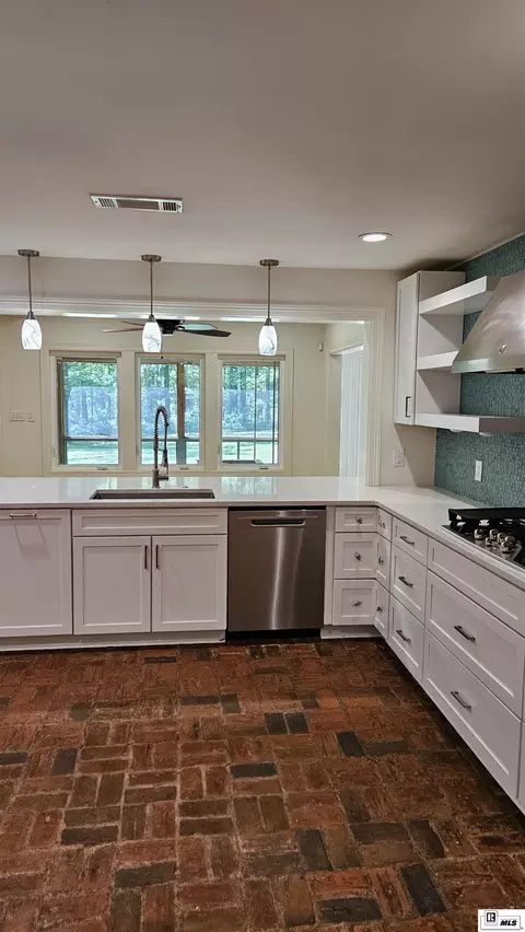 Kitchen - 172 Downs Rd, Ruston, LA 71270 photo 1 of 1