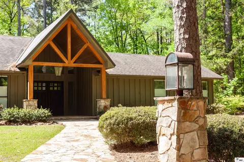 Exterior - 172 Downs Rd, Ruston, LA 71270 photo 2 of 11