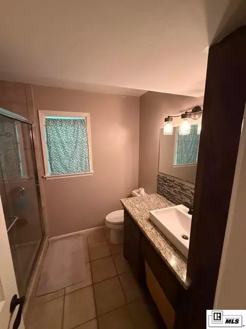 Bath - 634 Cheatwood Rd, Ruston, LA 71270 photo 1 of 2