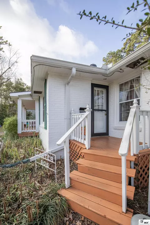 Exterior - 606 University Blvd, Ruston, LA 71270 photo 3 of 9