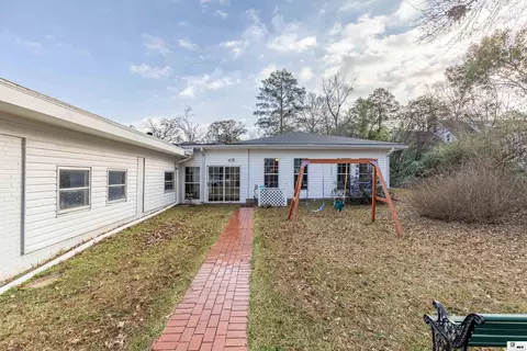 Exterior - 606 University Blvd, Ruston, LA 71270 photo 6 of 9