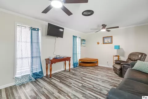 Living - 181 Calhoun Loop Rd, Calhoun, LA 71225 photo 2 of 3