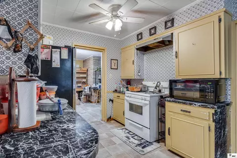 Kitchen - 1200 E Mississippi Ave, Ruston, LA 71270 photo 1 of 2
