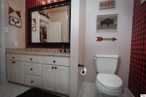 Bath - 2900 Post Oak Dr, Ruston, LA 71270 photo 9 of 9