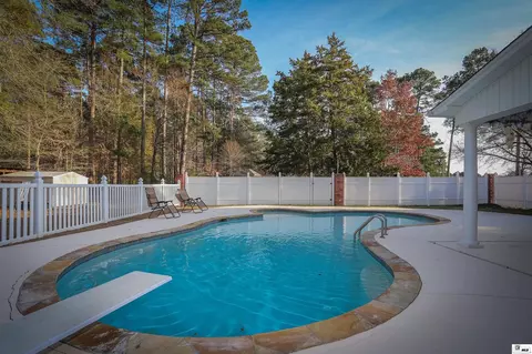 Exterior - 2900 Post Oak Dr, Ruston, LA 71270 photo 5 of 5
