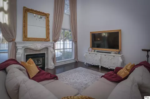 Living - 2900 Post Oak Dr, Ruston, LA 71270 photo 2 of 2